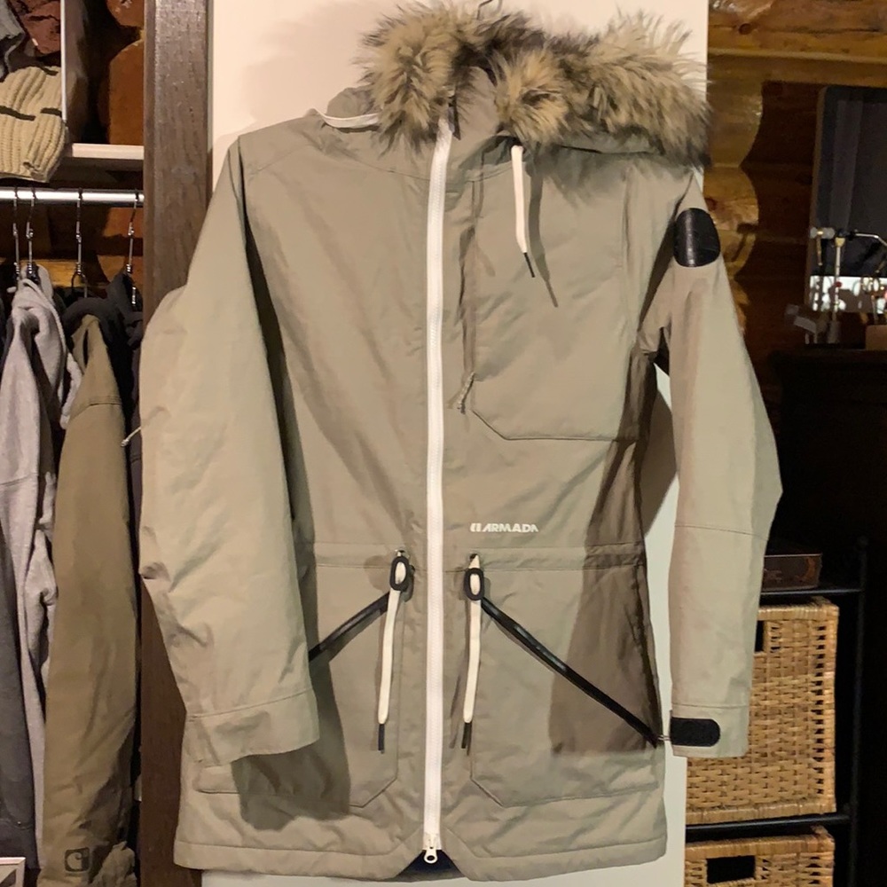 ARMADA LYNX JACKET like new!